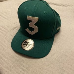 Selling my Chance the Rapper 3 hats,